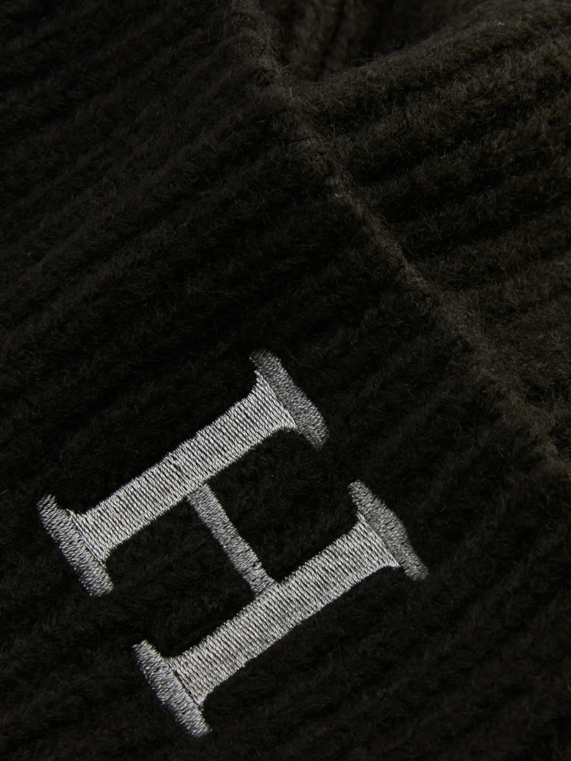 Bandolete Malha Inicial Bordado