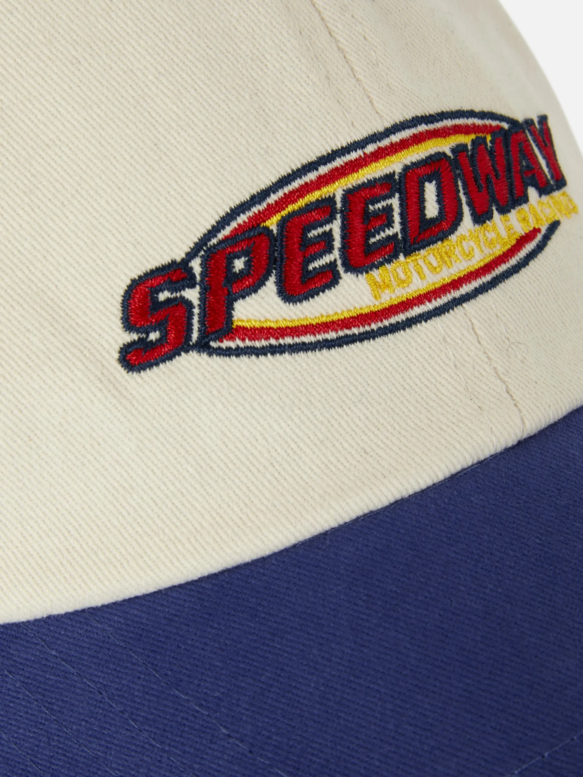 Boné Slogan Rita Ora