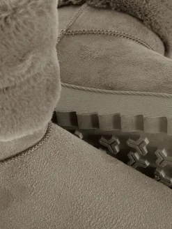 Botas Forro Imitação Pelo