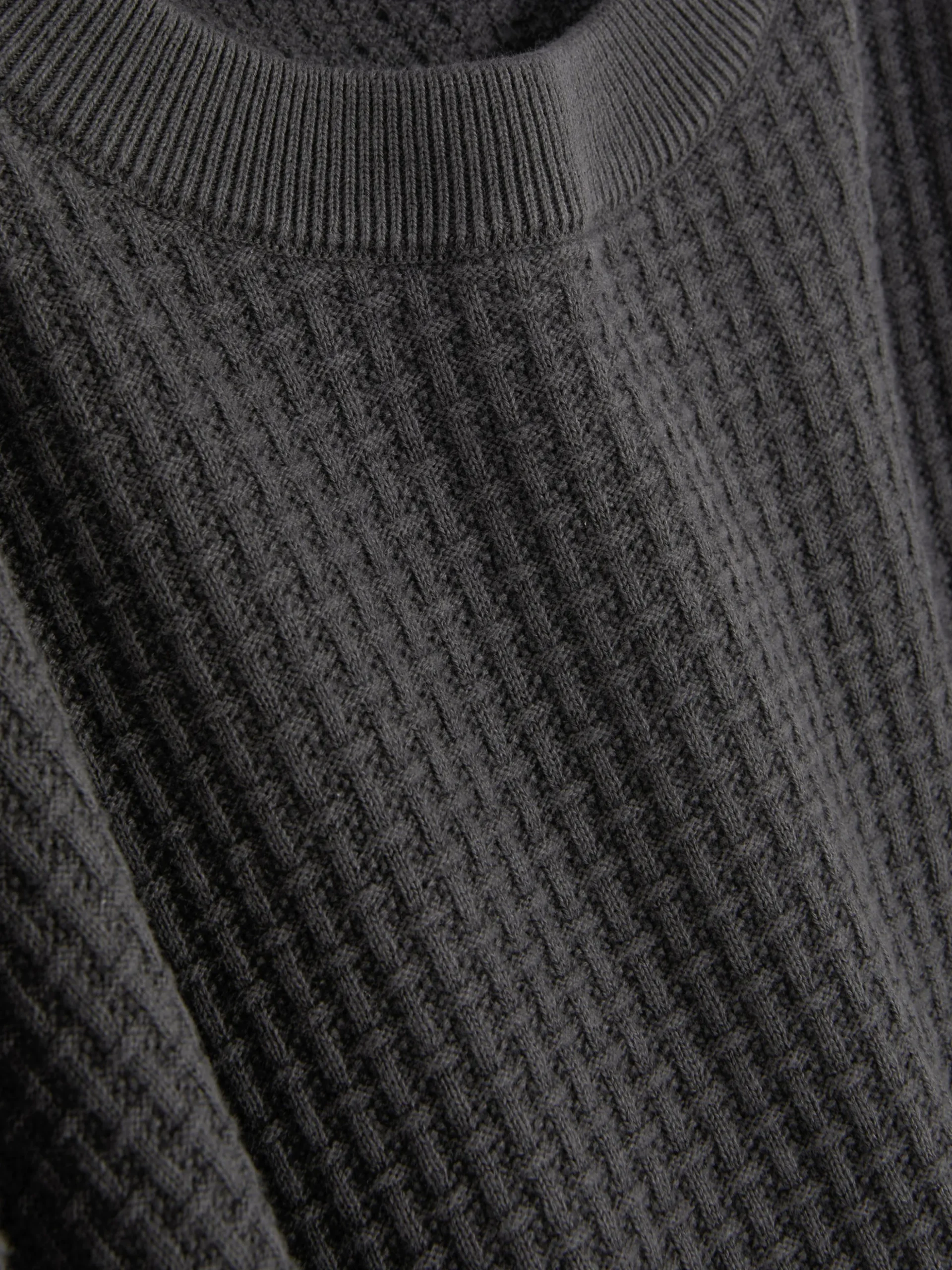 Camisola Decote Redondo Malha Entrançada