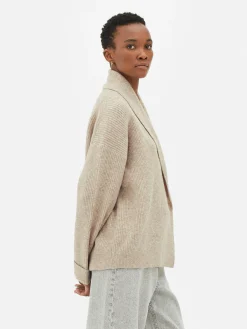 Casaco Malha Traçado Botões Xaile