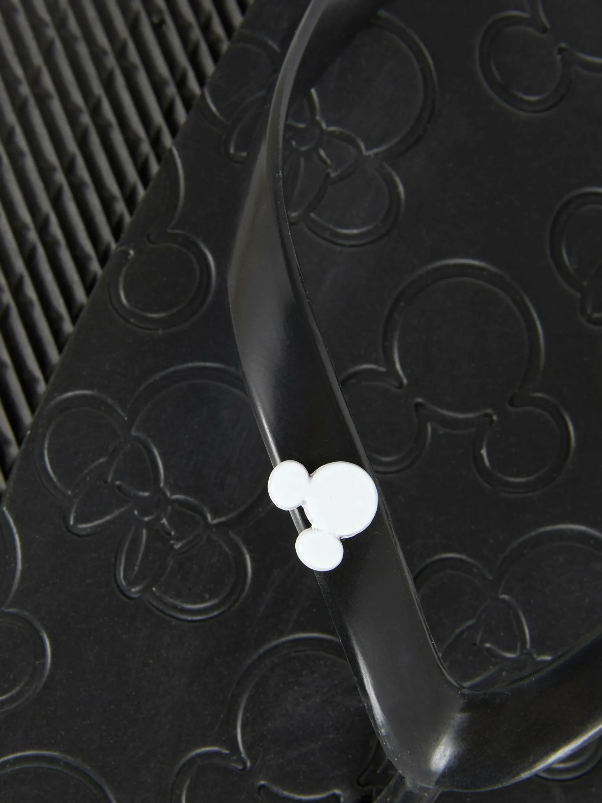 Chinelos Dedo Relevo Disney Mickey