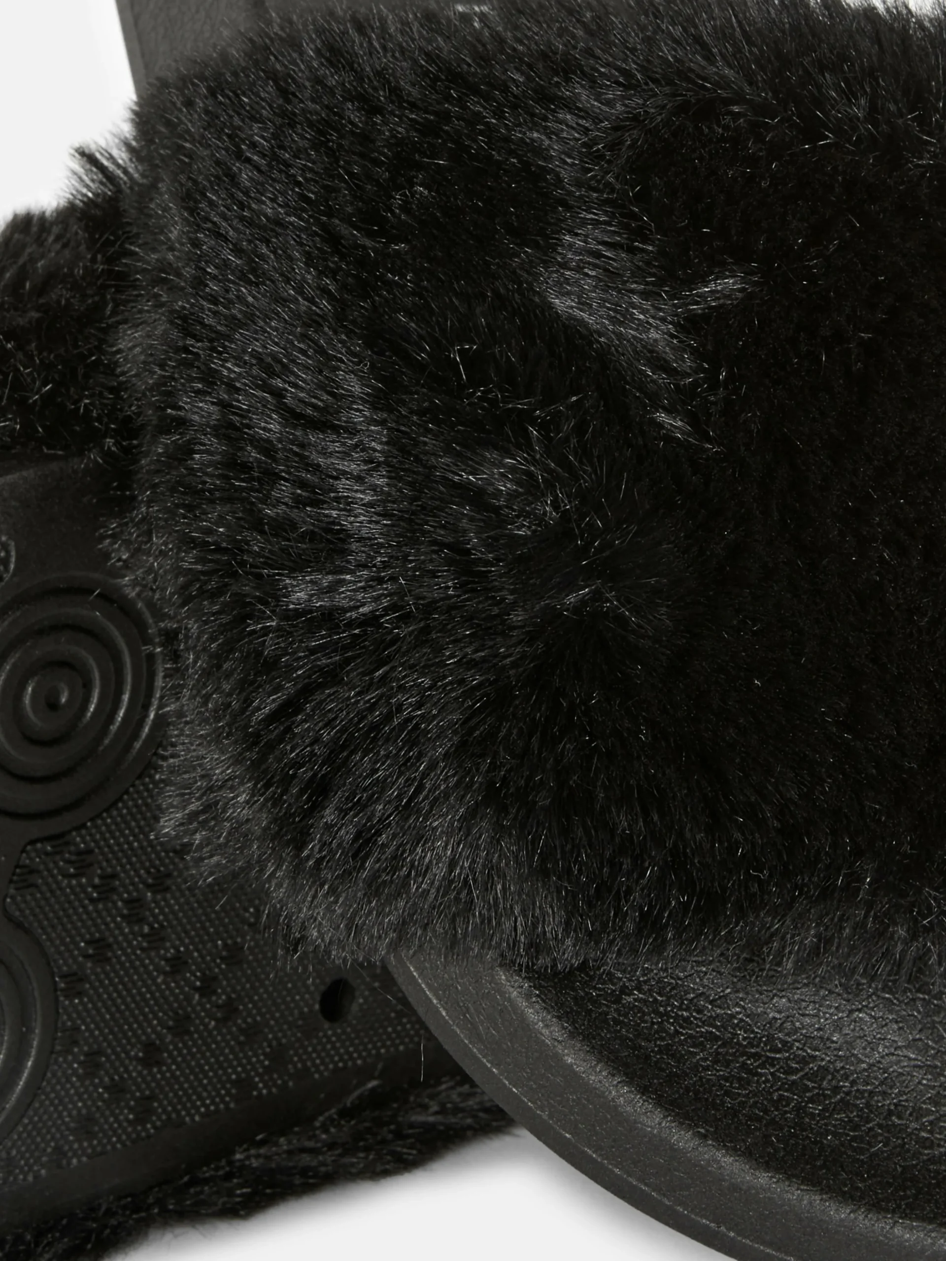 Chinelos Em Imitação De Pelo