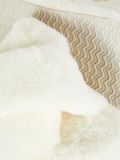 Chinelos Tiras Cruzadas Imitação De Pele