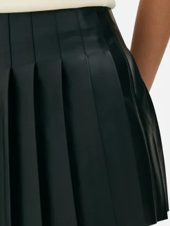 Minissaia Plissada Imitação Pele