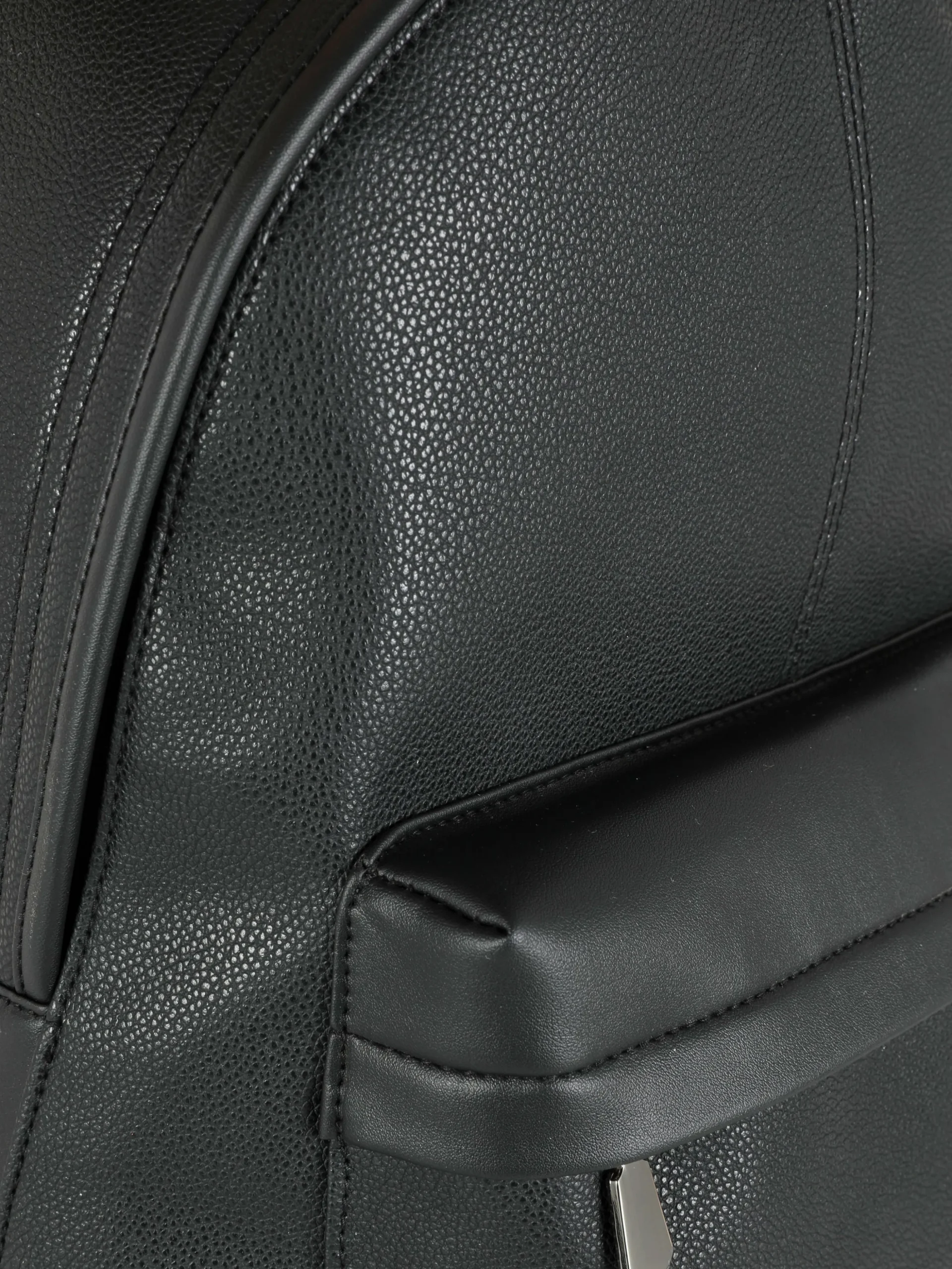 Mochila Imitação Pele