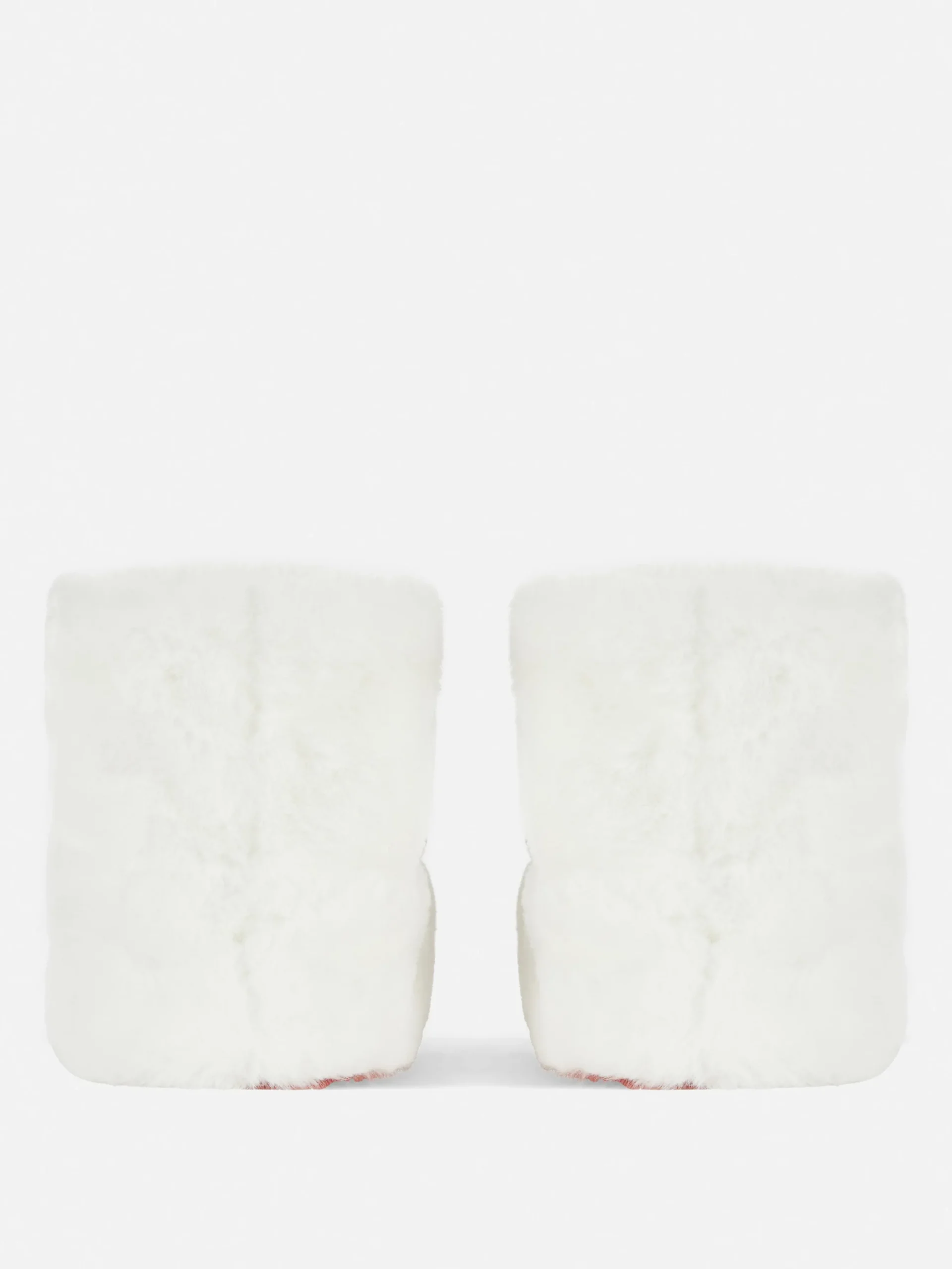 Pantufas Bota Pelúcia Hello Kitty