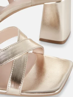 Sandálias Tiras Cruzadas Modelo Largo