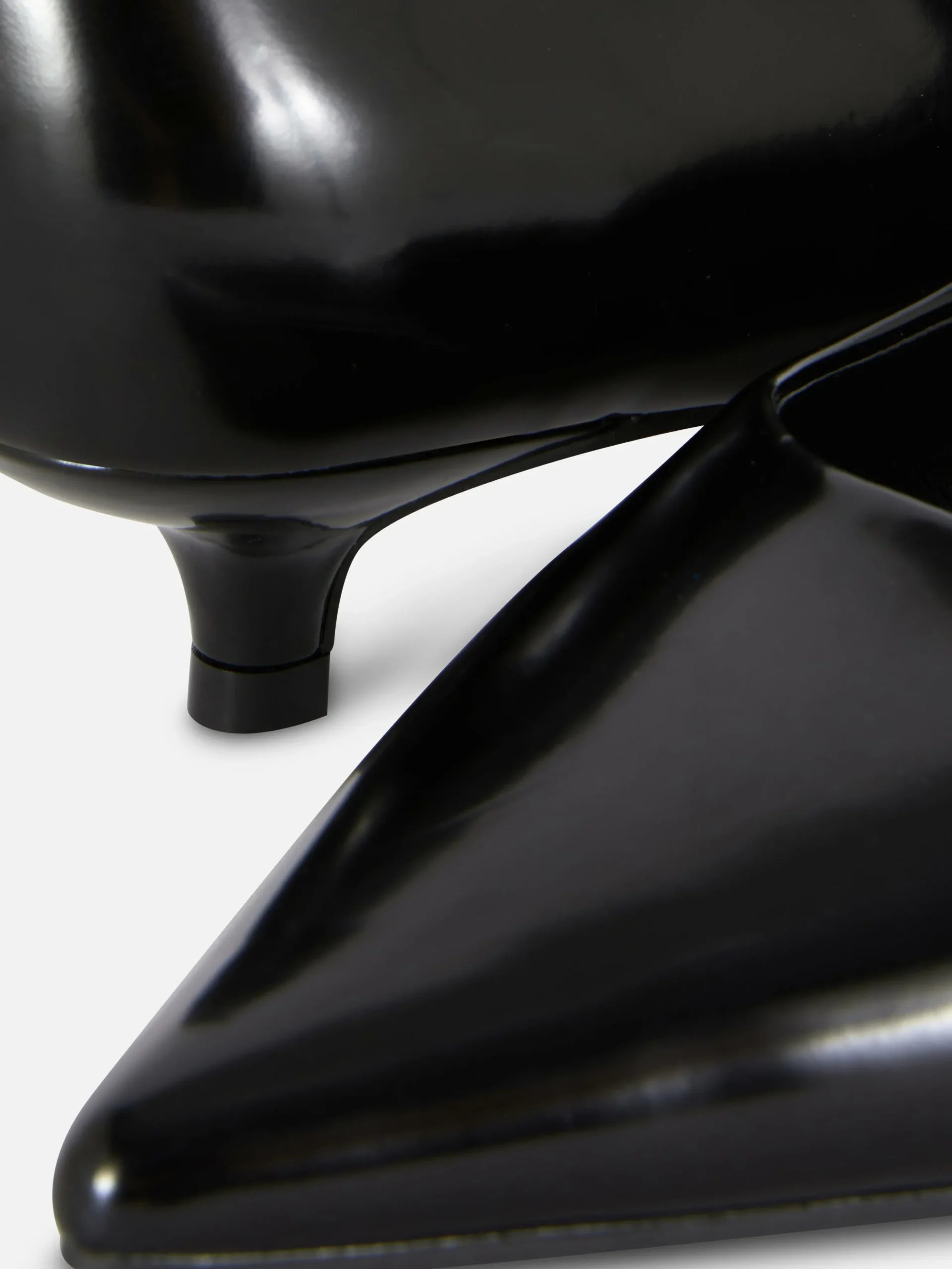 Sapatos Salto Médio