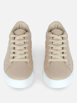 Ténis Cano Baixo Detalhes Brilhantes