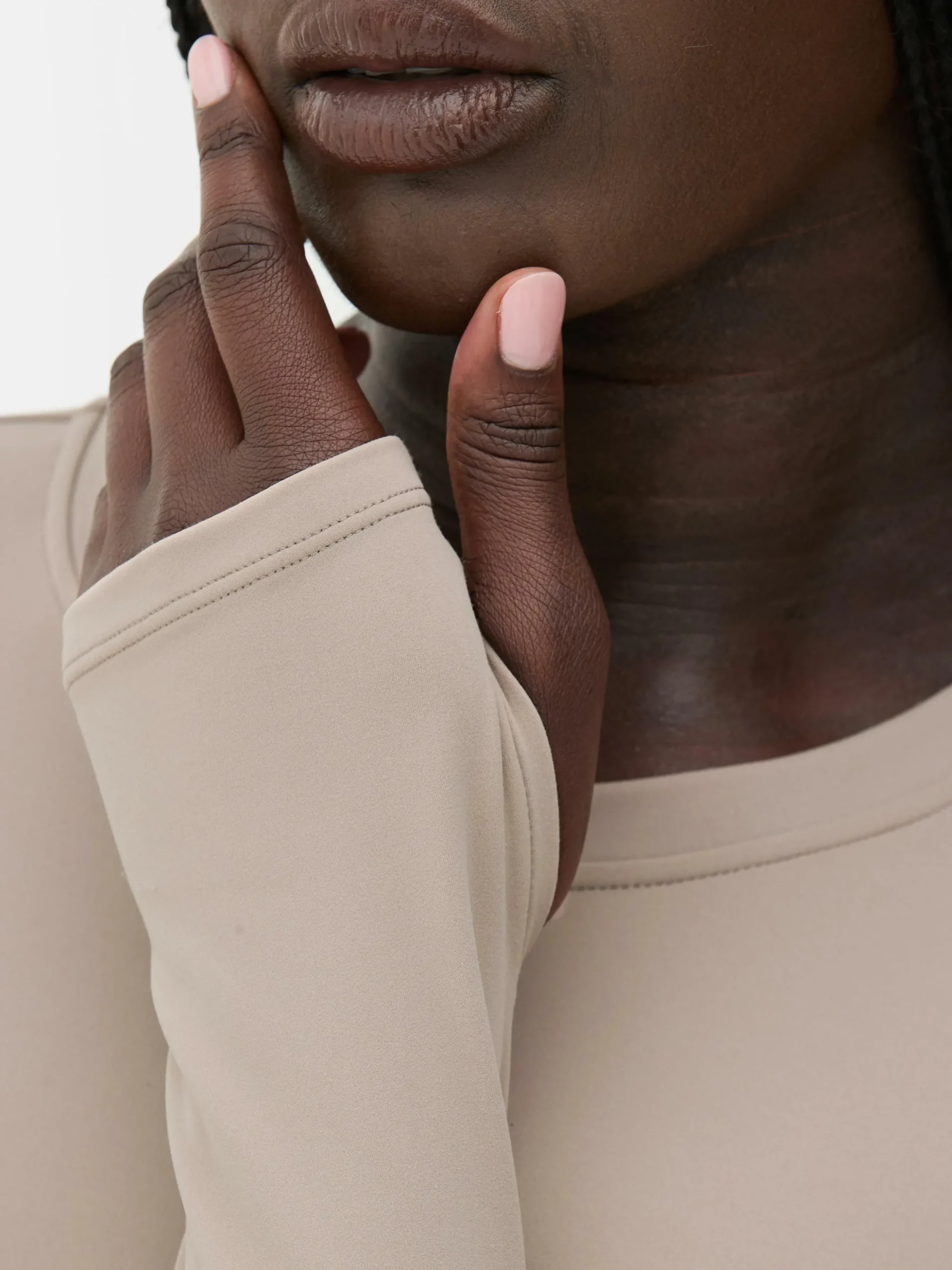 Top Curto Desporto Manga Comprida Suave Rita Ora