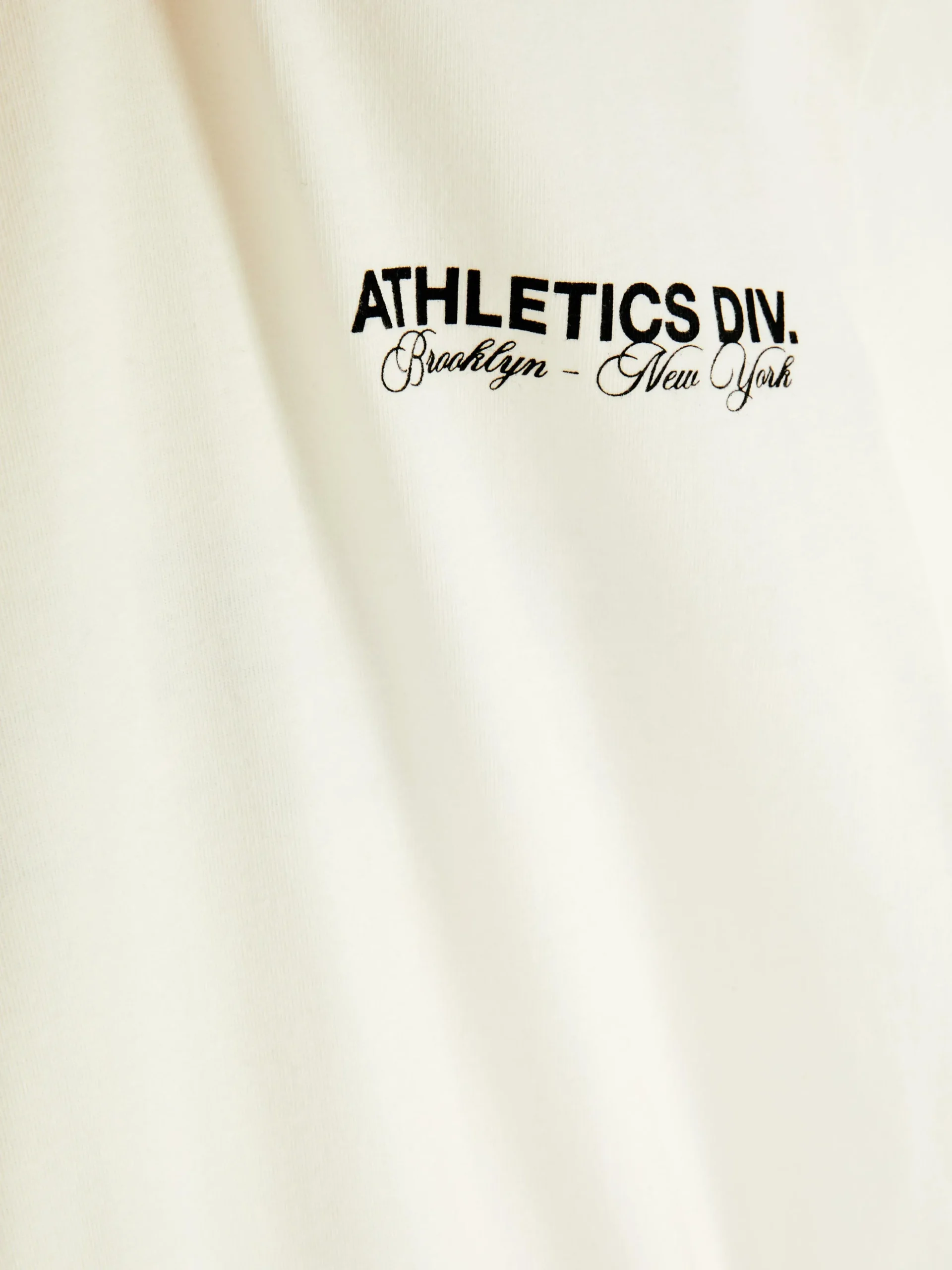 T-shirt Manga Curta Gráfica Desportiva